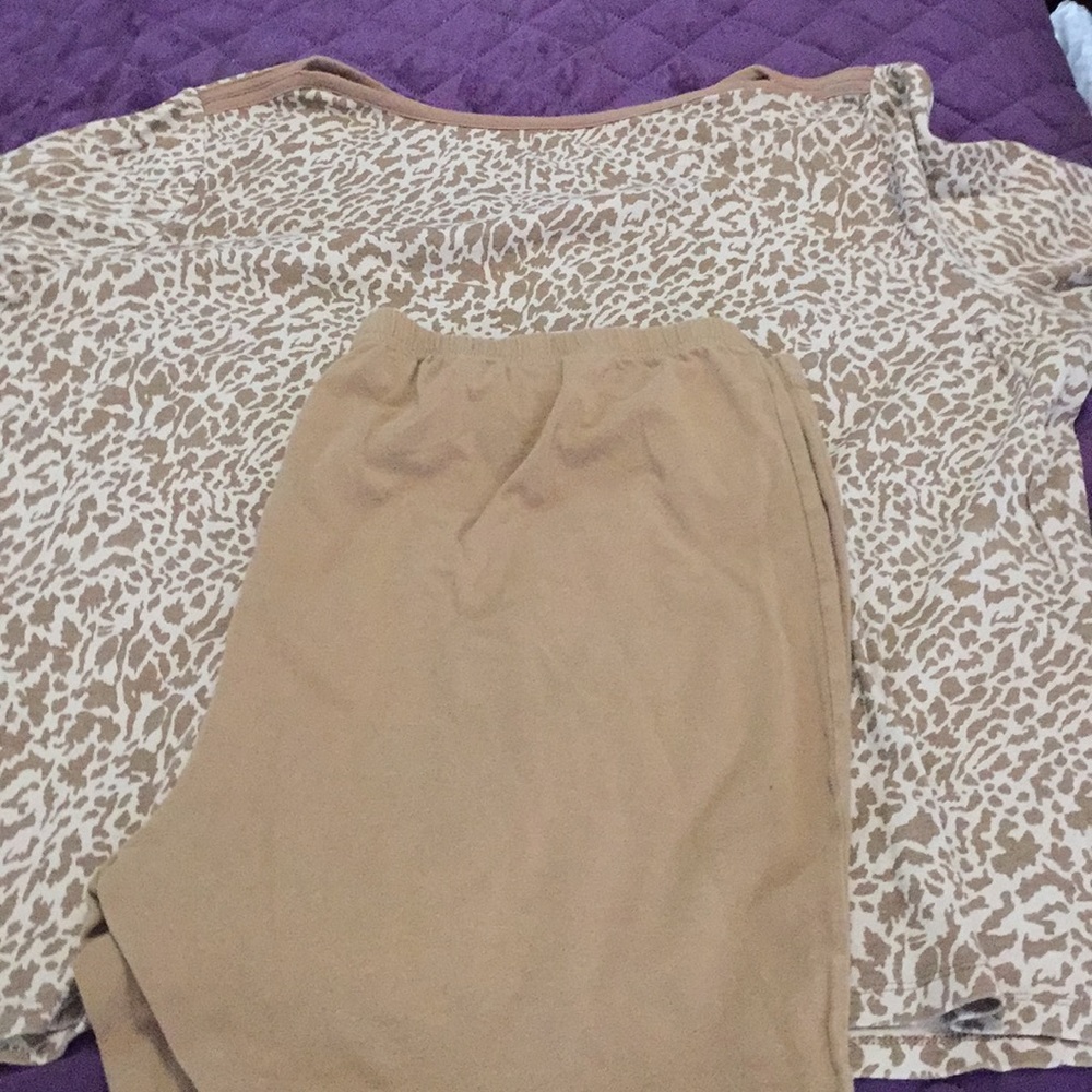 1 tan pant set